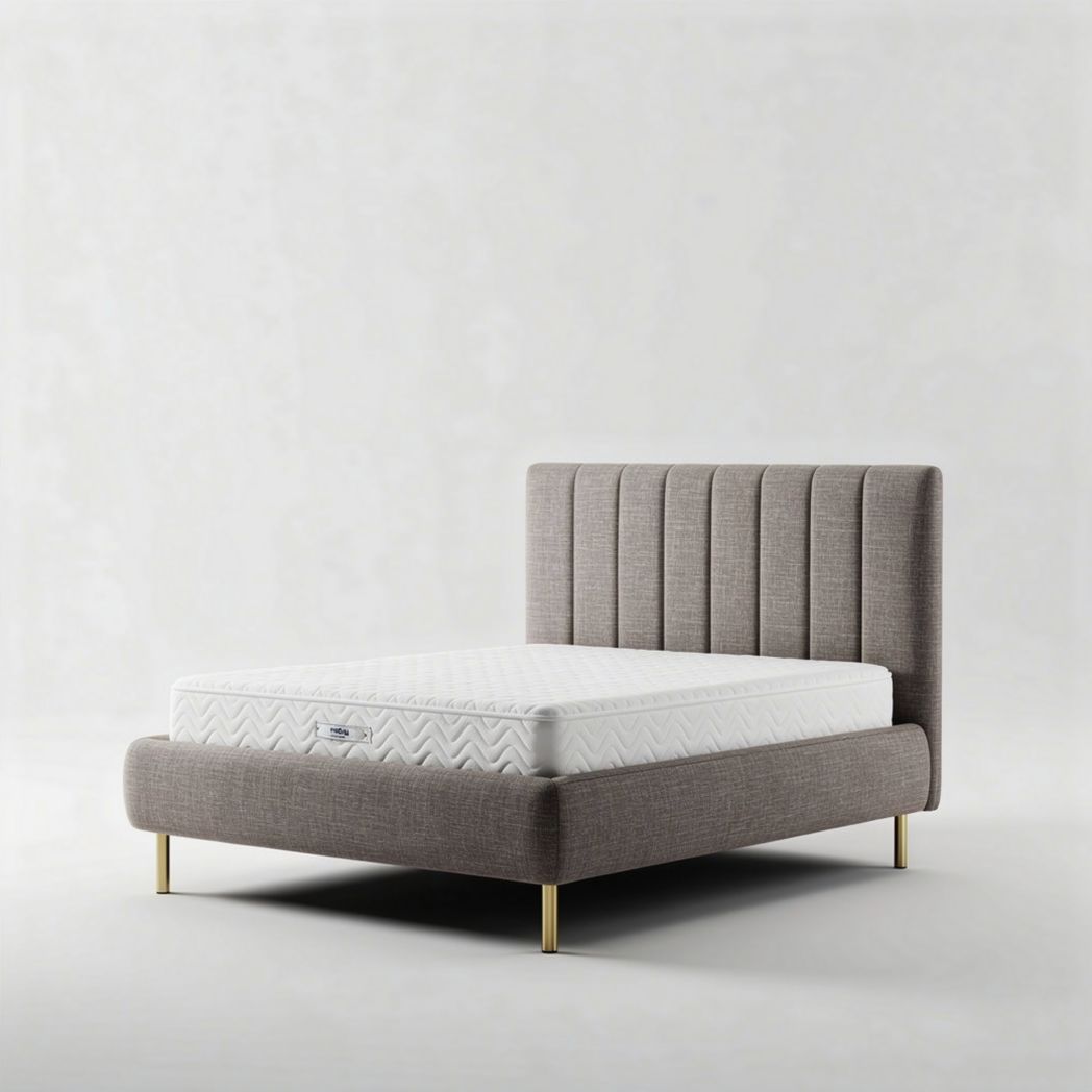 Letto matrimoniale in tessuto grigio con materasso 200 x 160 x 40cm